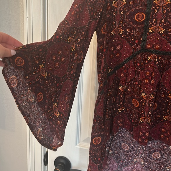 patterned blouse - Picture 2 of 5